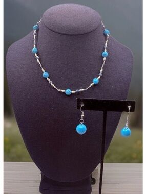 Vintage Blue Bead Silvertone Cone Bead Necklace & Dangle Earrings Southwest 15”